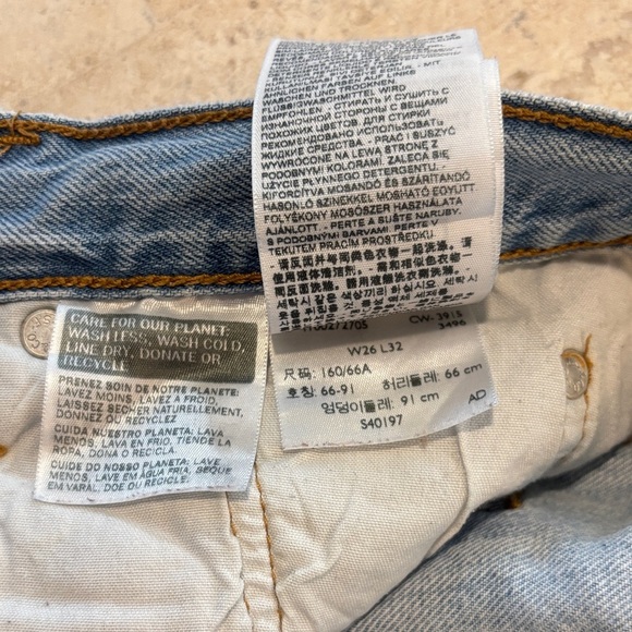 Levi’s 501 CT 26/32 Light Blue Distressed button fly Women Jeans - Picture 7 of 11